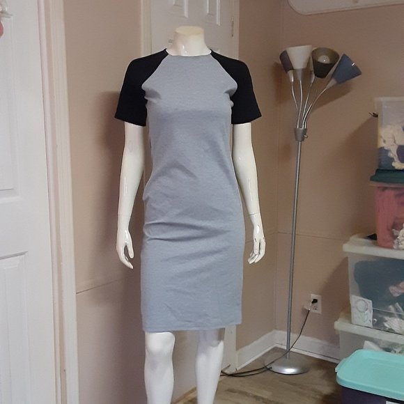 Paper & Scoot Dresses & Skirts - Paper & Scoot Grey & Black Thick Tshirt Dress